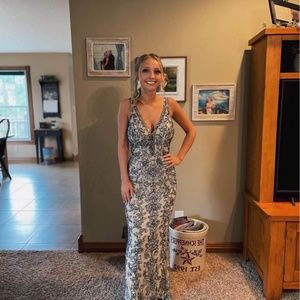 Sherri Hill prom dress